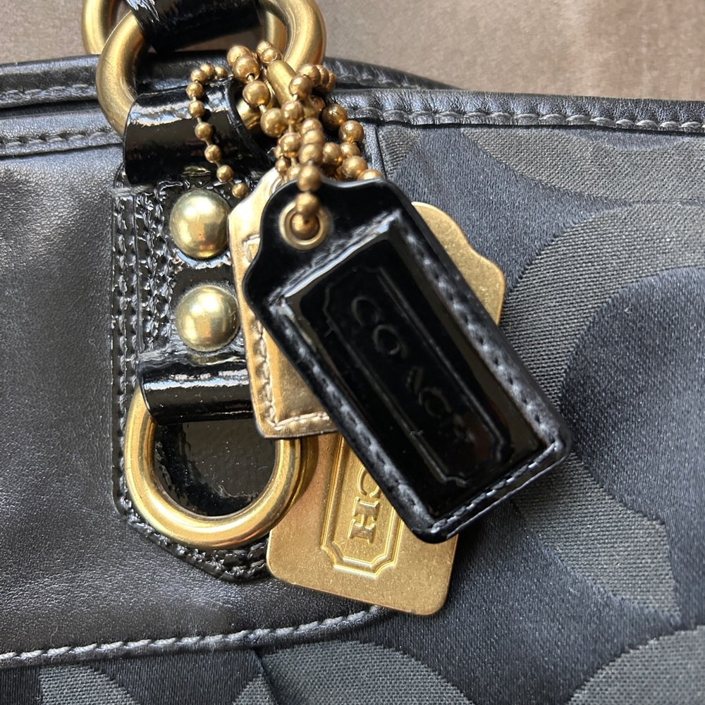 Coach Black Julianne Madison Op Art Satchel - EUC - Picture 4 of 14